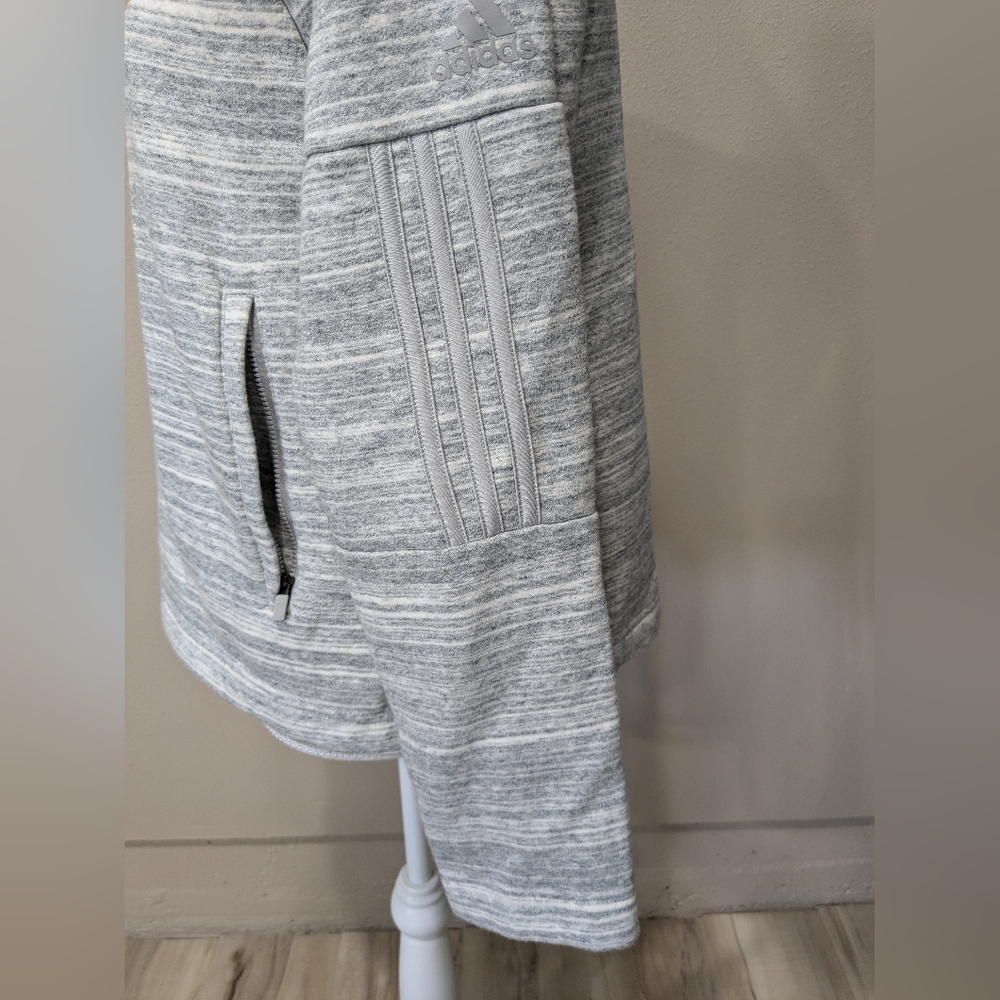 Adidas zip up jacket with zip up pockets Size Medium - Picture 3 of 14